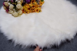 Thảm lông trải sàn lót phòng ngủ màu Trắng 2m x 1,6m lông hồ ly cao cấp